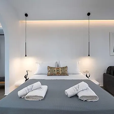 Lymarou Collection Otel 4*