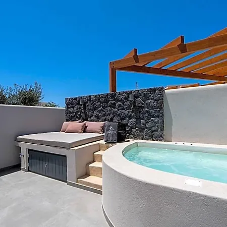 Lymarou Collection Otel 4*