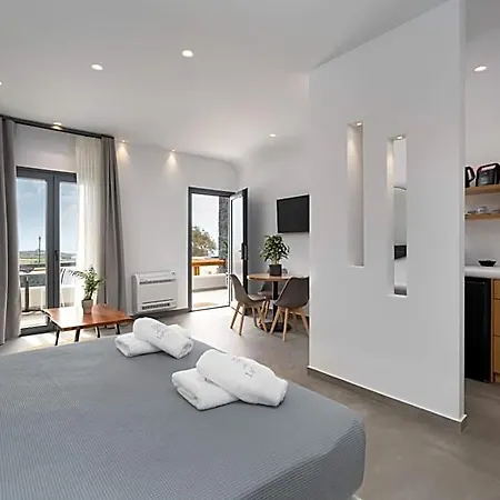 Lymarou Collection Otel 4*